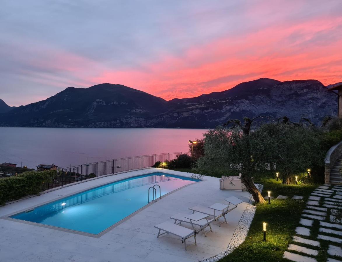 Villa Borgo Borago เบรนโซเน ซูล การ์ดา ภายนอก รูปภาพ