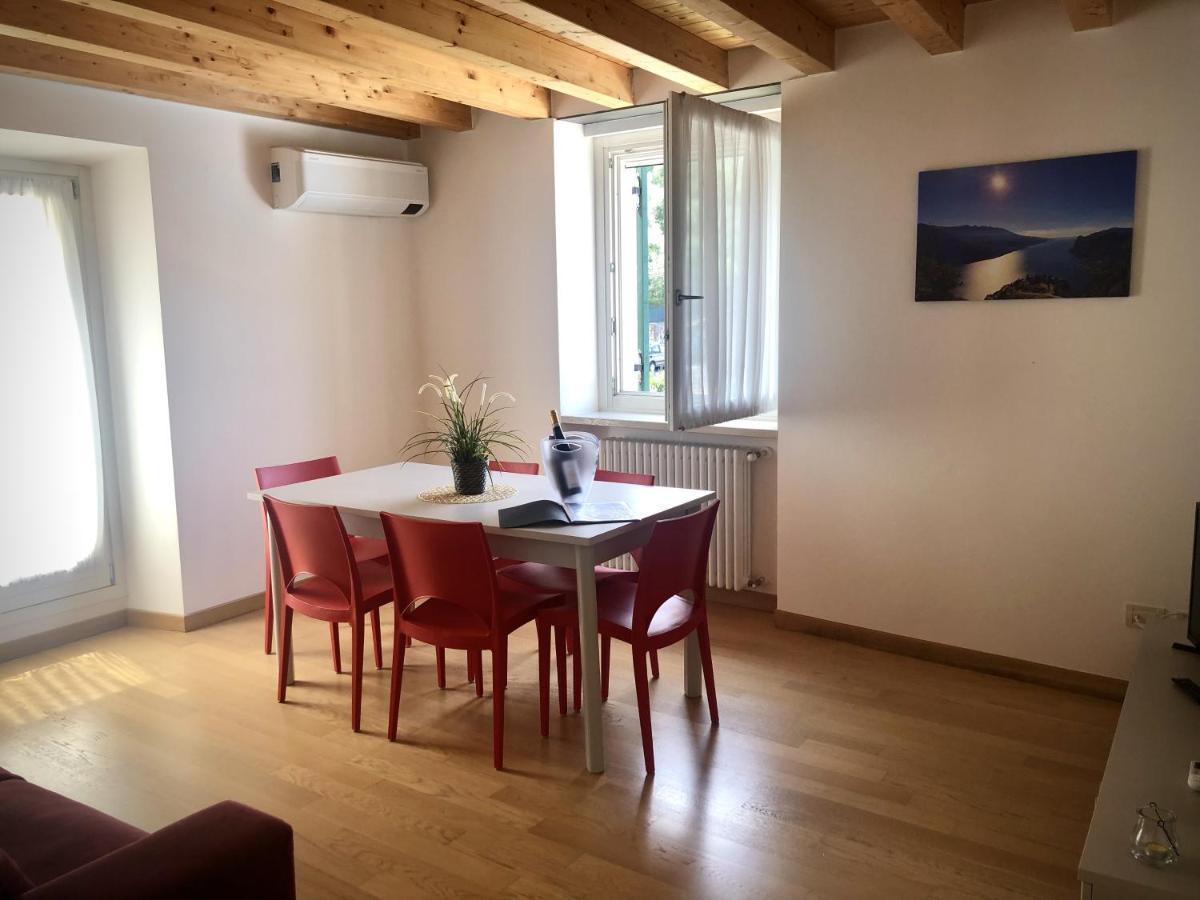Villa Borgo Borago เบรนโซเน ซูล การ์ดา ภายนอก รูปภาพ