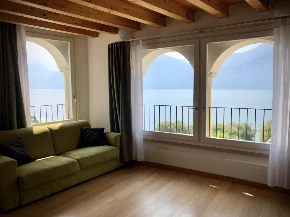 Villa Borgo Borago เบรนโซเน ซูล การ์ดา ภายนอก รูปภาพ