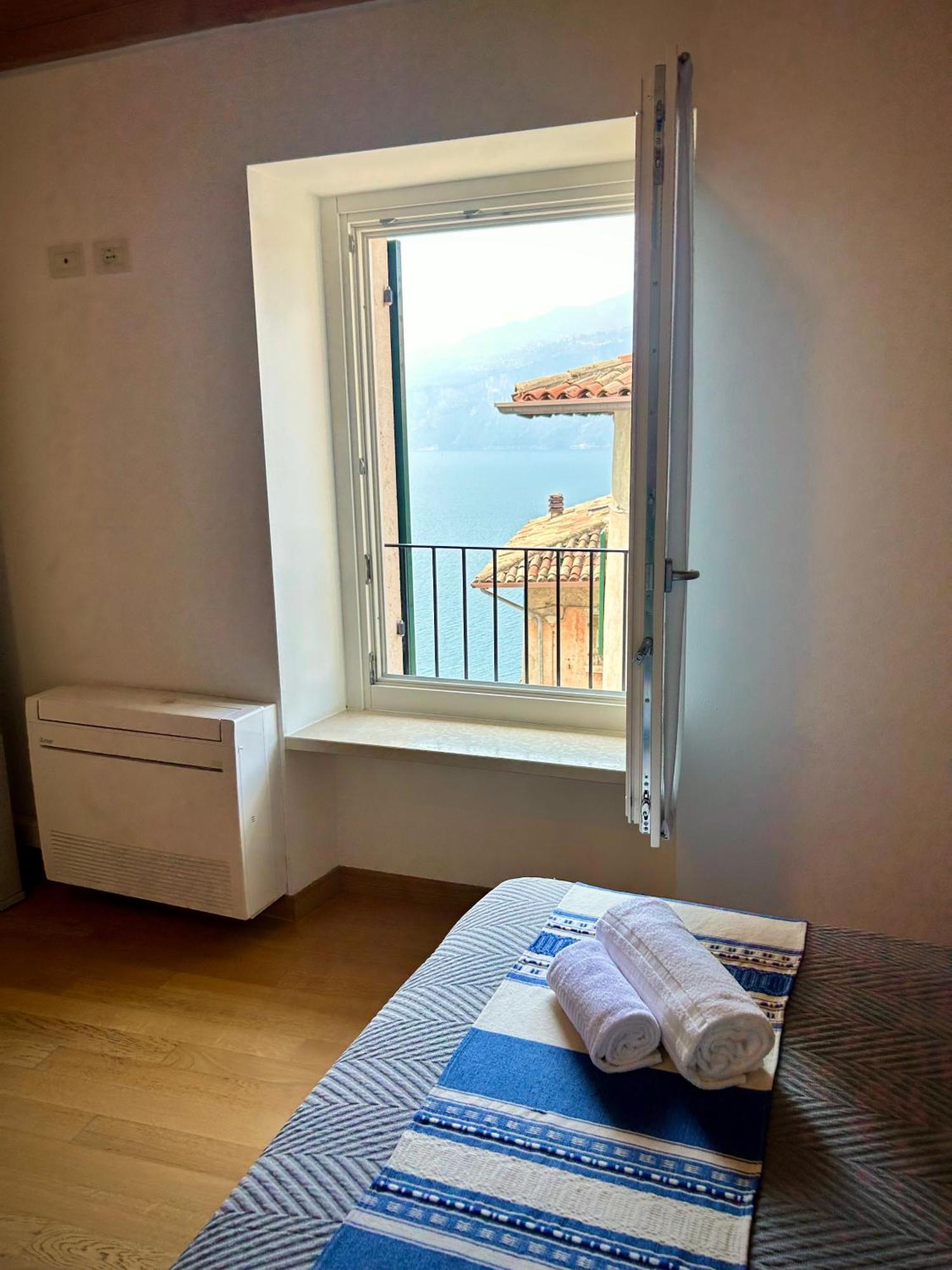 Villa Borgo Borago เบรนโซเน ซูล การ์ดา ภายนอก รูปภาพ