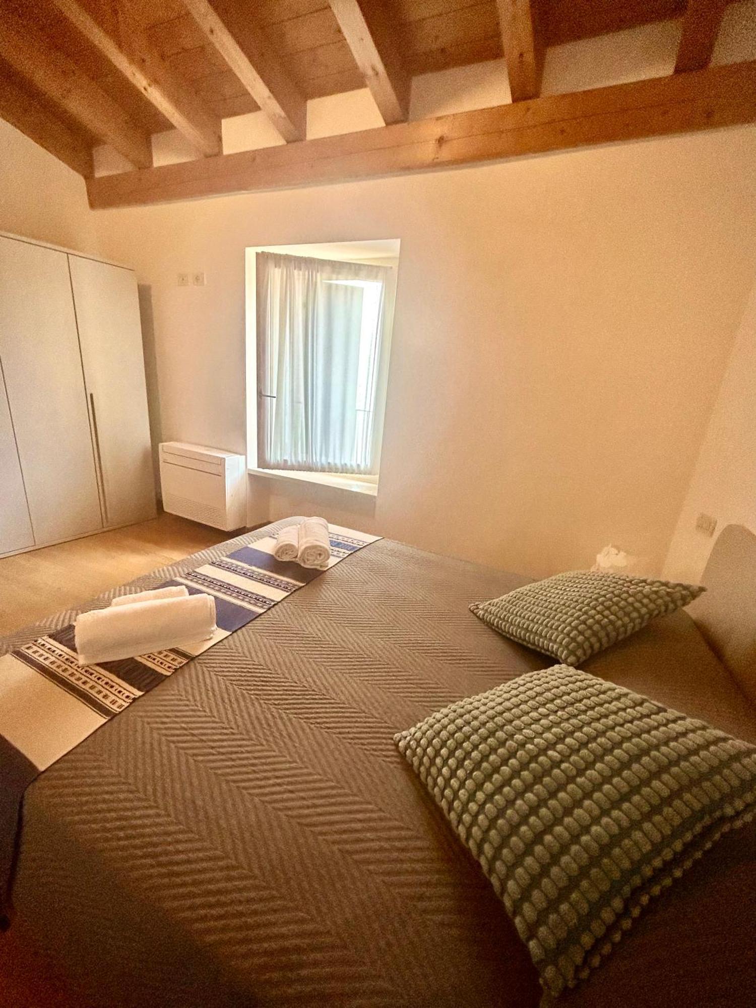 Villa Borgo Borago เบรนโซเน ซูล การ์ดา ภายนอก รูปภาพ