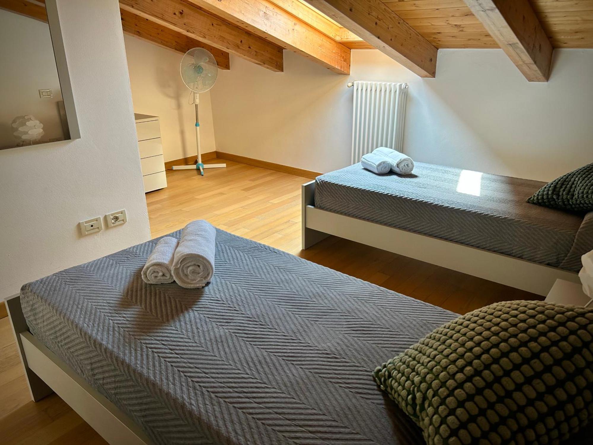 Villa Borgo Borago เบรนโซเน ซูล การ์ดา ภายนอก รูปภาพ