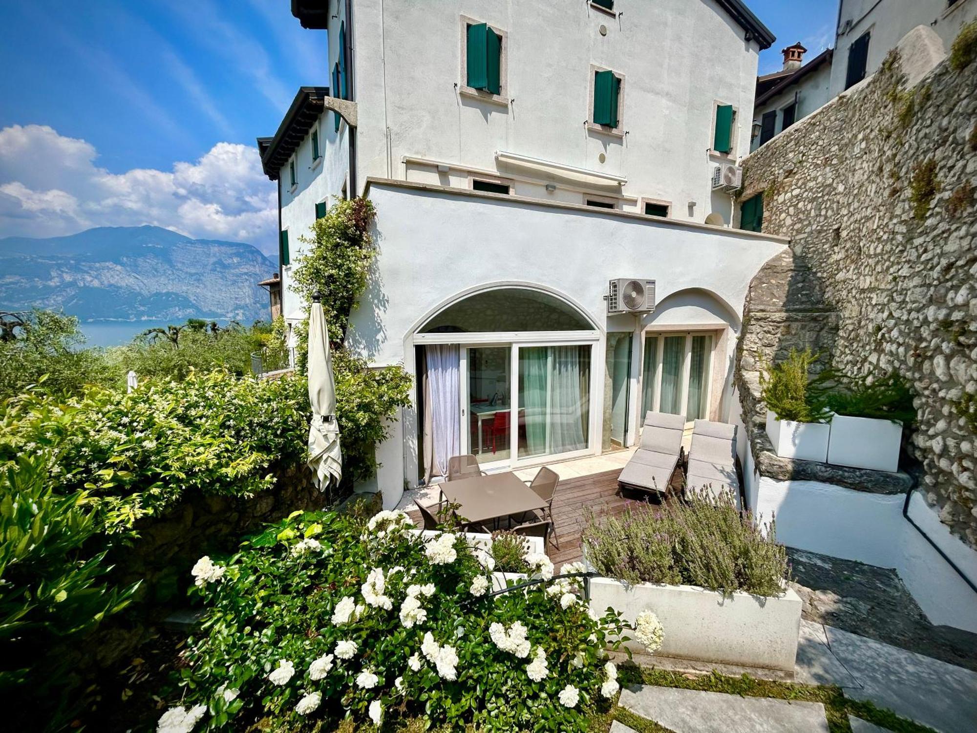 Villa Borgo Borago เบรนโซเน ซูล การ์ดา ห้อง รูปภาพ